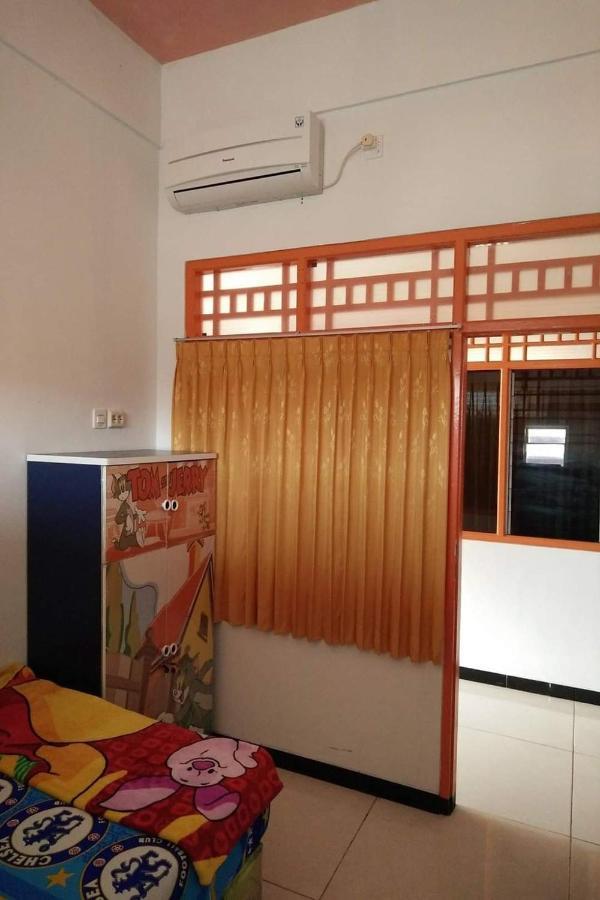 Ganeta Homestay Syariah Sidoarjo Exterior foto